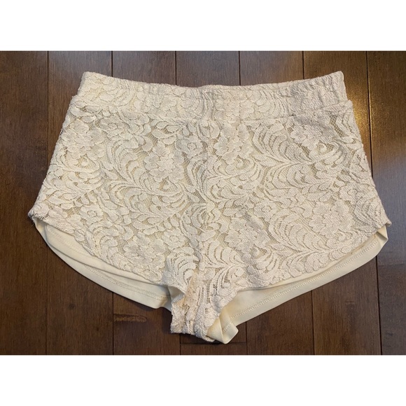 Ambiance Apparel Lace Shorts - Picture 1 of 6